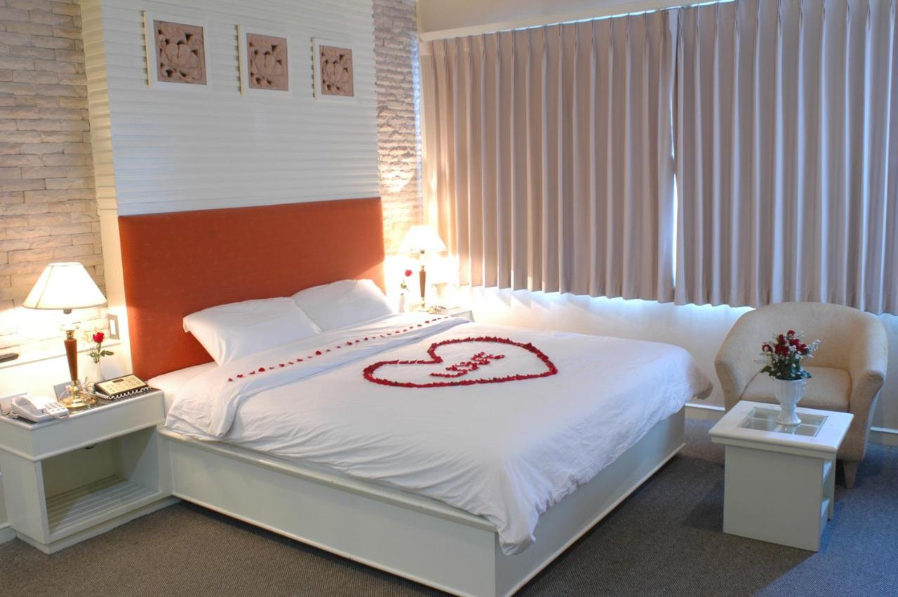 The Rich Hotel Nonthaburi Zewnętrze zdjęcie