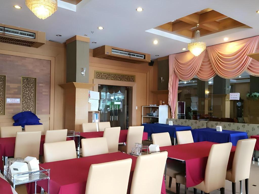 The Rich Hotel Nonthaburi Zewnętrze zdjęcie