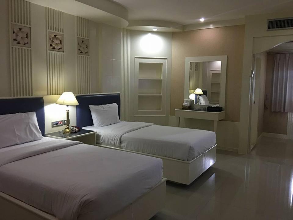 The Rich Hotel Nonthaburi Zewnętrze zdjęcie
